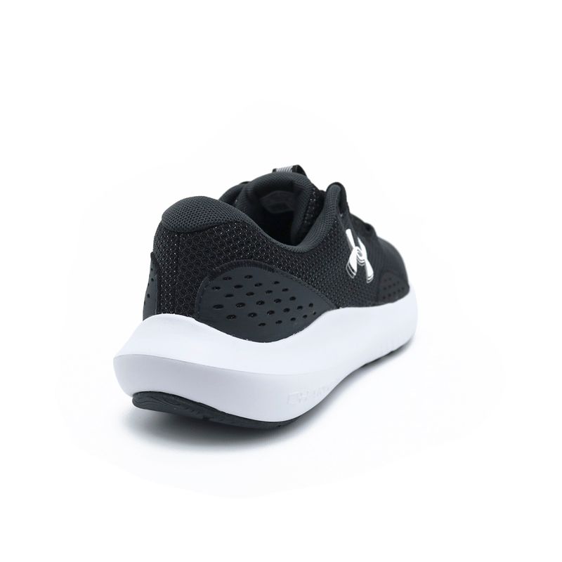 Ua-Tenis-Charged-Surge-4---Hombre---Negro-3027000-001_5.JPG